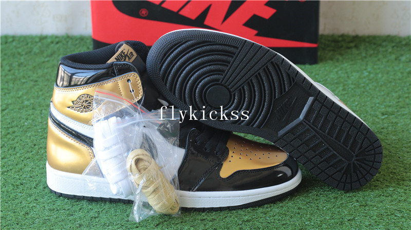 Authentic Air Jordan 1 Retro High OG Golden Toe